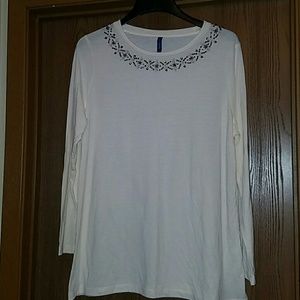 Cream top with beads around neckline (3 FOR $20)